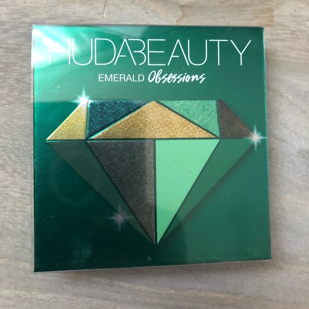 Huda emerald palette
